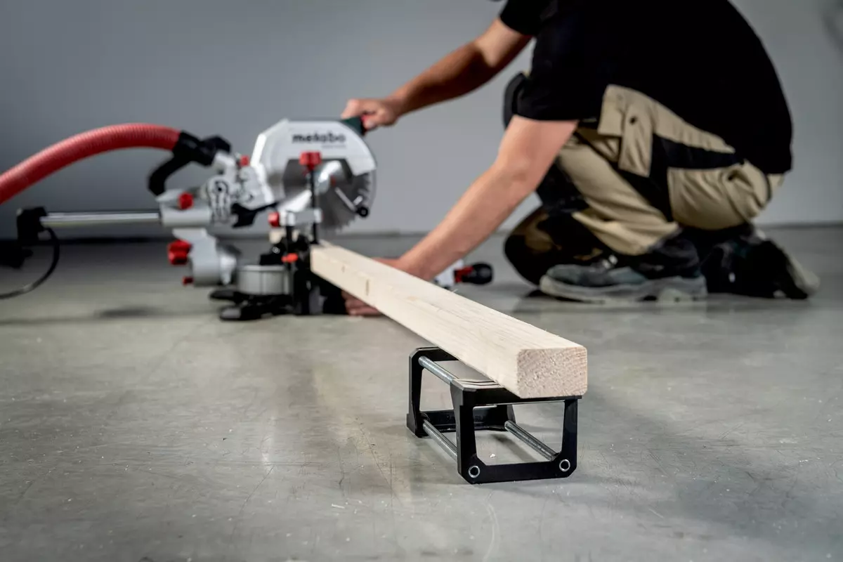 Scie à Onglet Radiale KGS 305 M METABO - 1600 W - 613305000 8 Scie à Onglet Radiale KGS 305 M METABO - 1600 W - 613305000 - Image 6