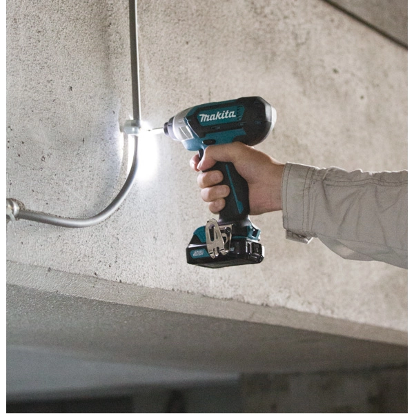 Visseuse à Chocs 10.8 V Li-ion 4 Ah CXT 110 Nm MAKITA - TD110DSMJ 5 Visseuse à Chocs 10.8 V Li-ion 4 Ah CXT 110 Nm MAKITA - TD110DSMJ - Image 3